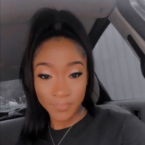 Meet your Posher, Ronell